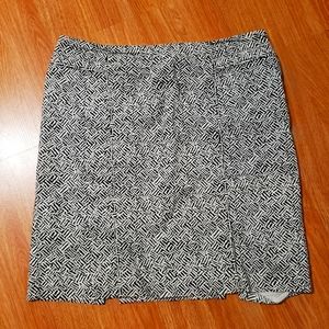 New York & Co 12 Black White All Over Print Skirt